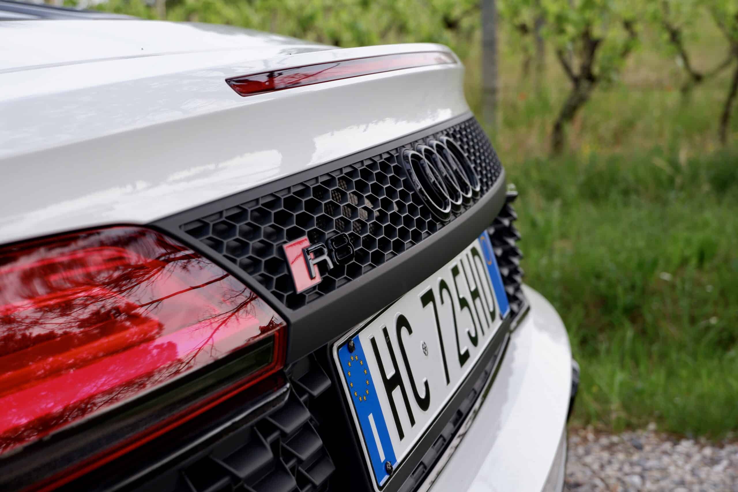 Audi R8 Spyder - immagine 4