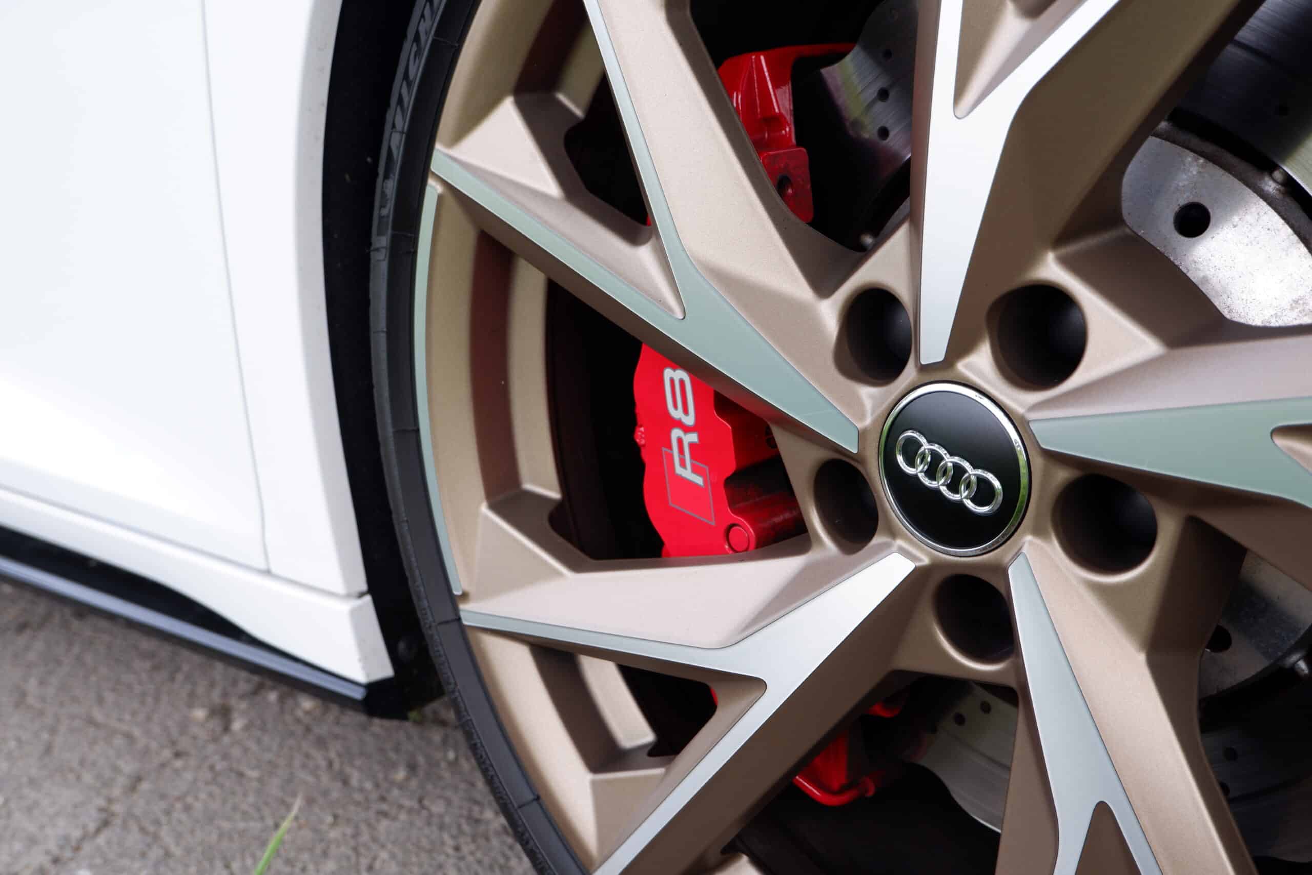 Audi R8 Spyder - immagine 5